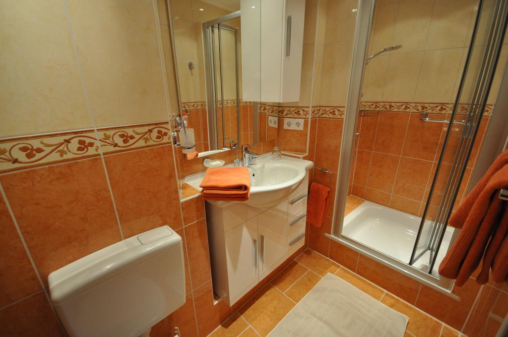Hotel Restaurant "Athen" Munstermaifeld Экстерьер фото