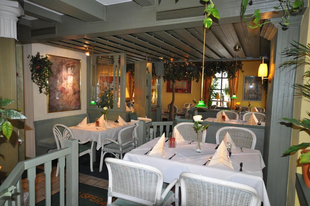 Hotel Restaurant "Athen" Munstermaifeld Экстерьер фото